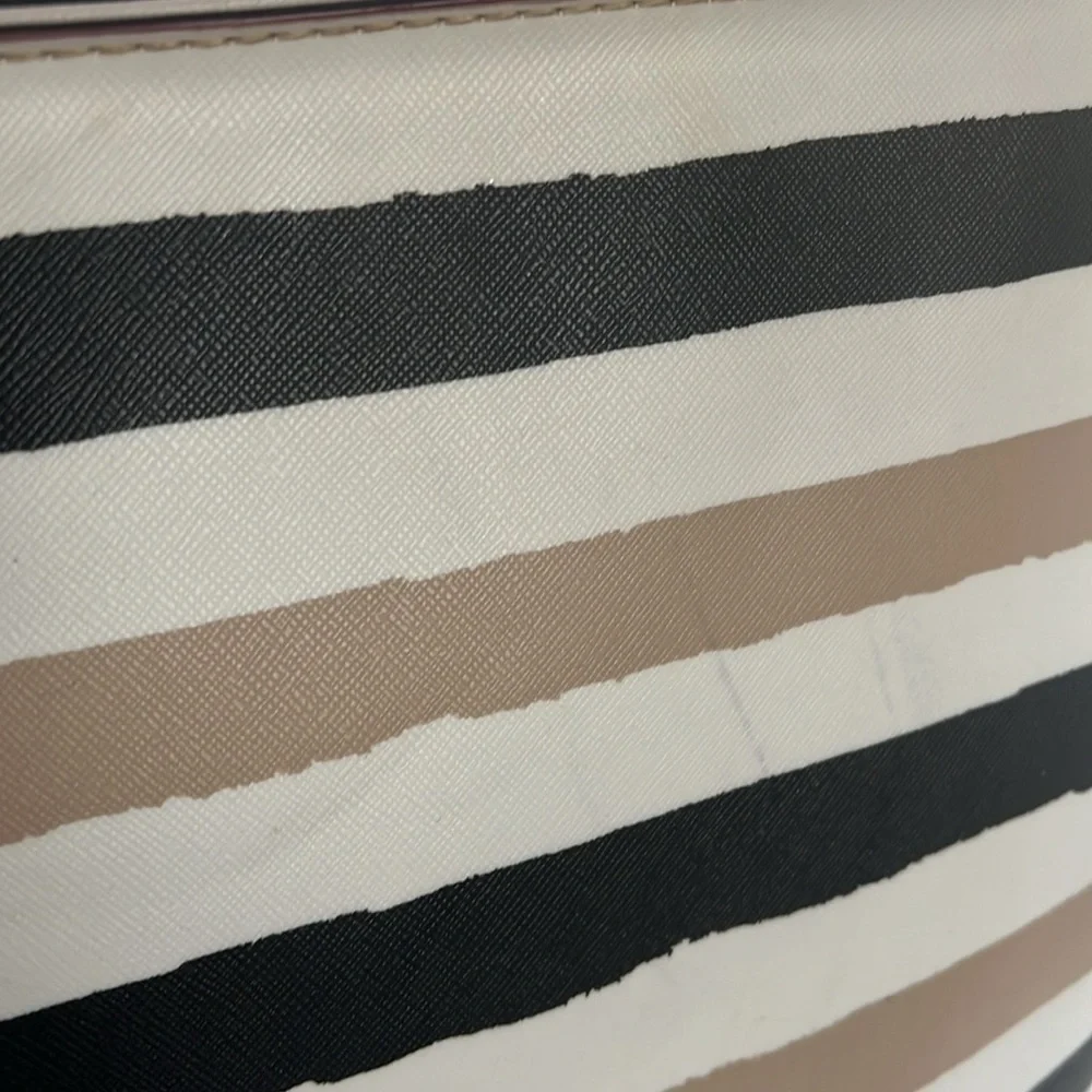 Kate Spade New York Grant Street Jules Grainy Vinyl Zip Top Shoulder Tote Bag